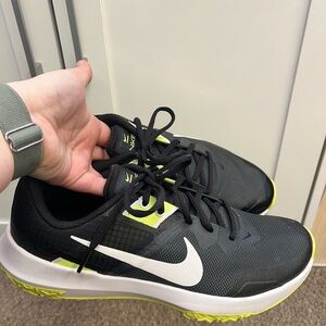 Nike Men's Black and Lime Athletic Shoes